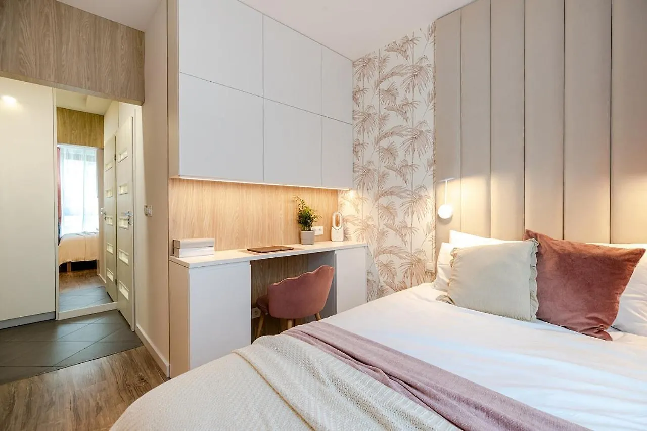 Studio Wola Apartament Kasprzaka - Wifi + Smart Tv Warsaw Poland